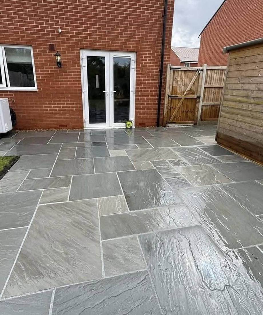 Patios & Paving project photo